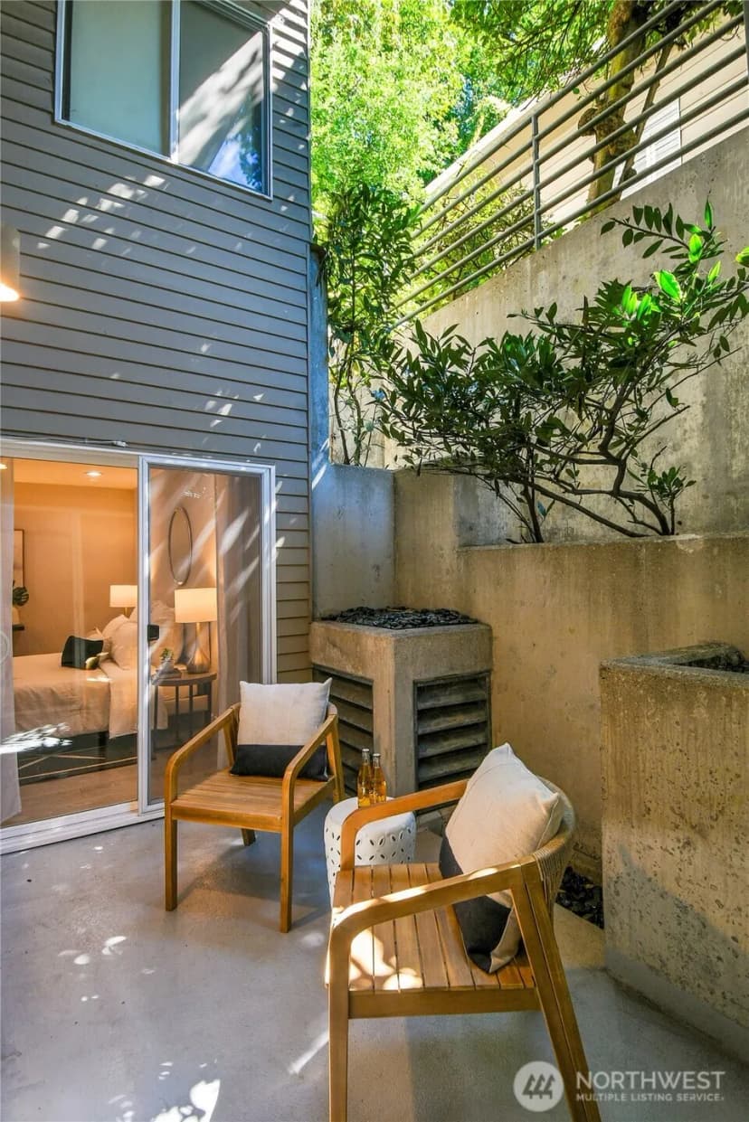 Property photo for 1202 Lakeview Boulevard E #1, Seattle photo 19