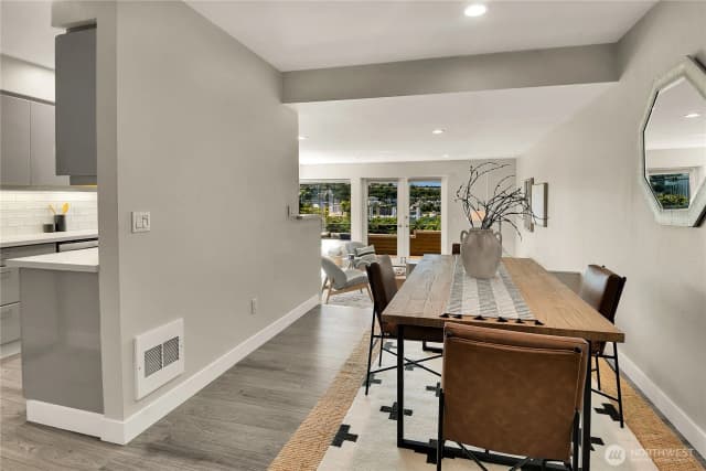 Property photo for 1202 Lakeview Boulevard E #1, Seattle photo 4