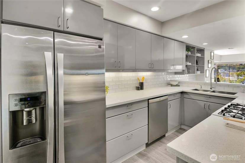 Property photo for 1202 Lakeview Boulevard E #1, Seattle photo 12
