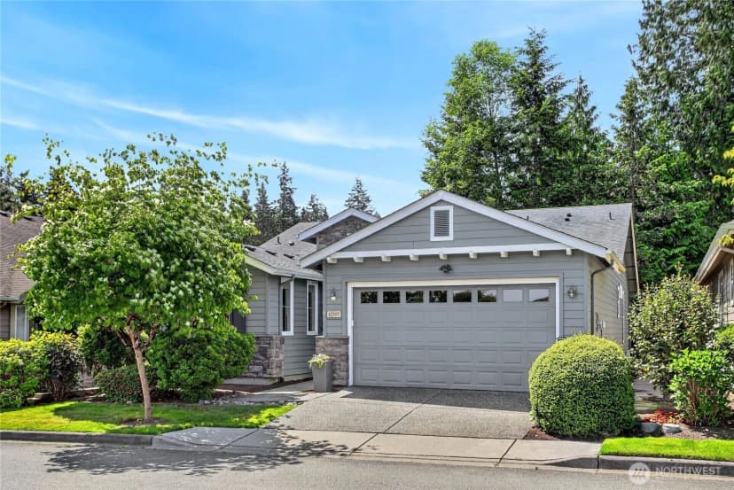 Property photo for 12357 Big Leaf Way Ne, Redmond photo 2