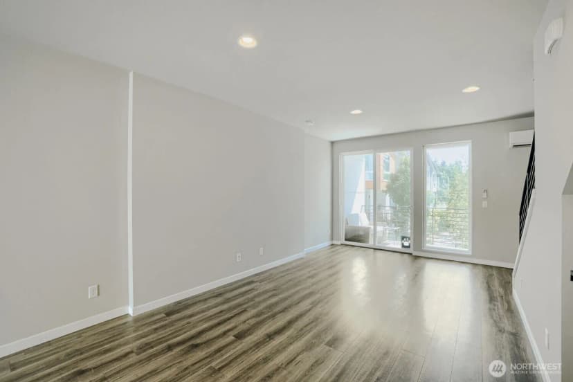Property photo for 8607 22nd Place Ne, Seattle photo 5