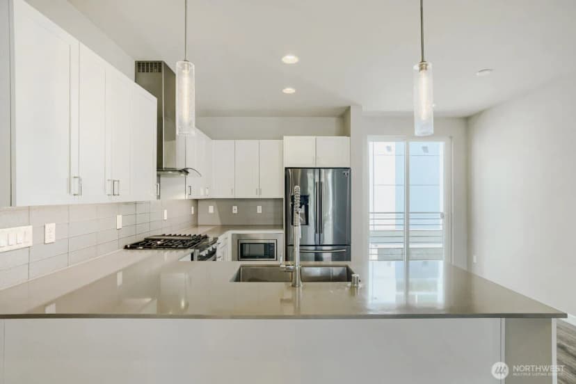 Property photo for 8607 22nd Place Ne, Seattle photo 11