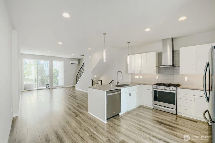 Property photo for 8607 22nd Place Ne, Seattle photo 8