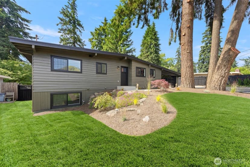 Property photo for 16719 Se 4th Place, Bellevue photo 2