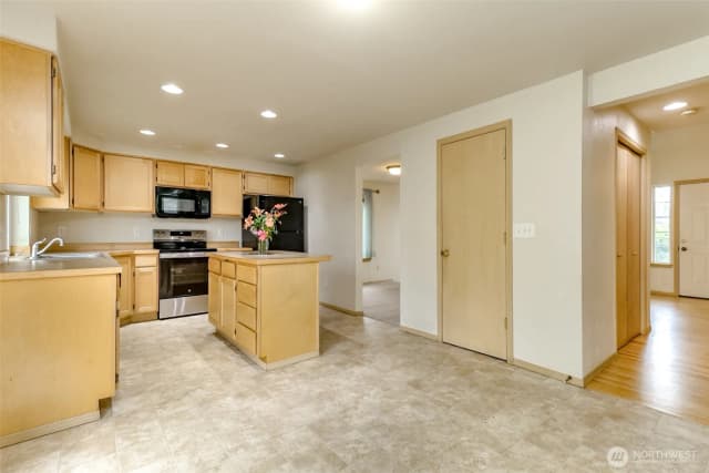 Property photo for 113 5th Avenue Sw, Pacific photo 5