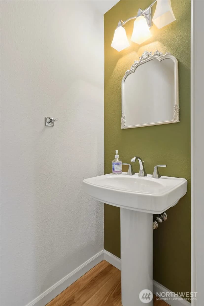Property photo for 2114 Camas Avenue Ne, Renton photo 14