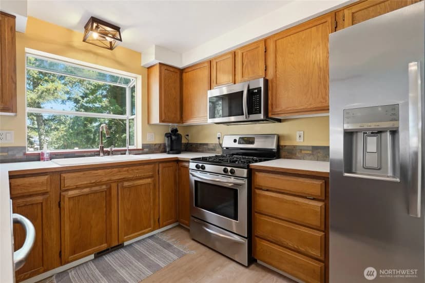 Property photo for 2114 Camas Avenue Ne, Renton photo 8