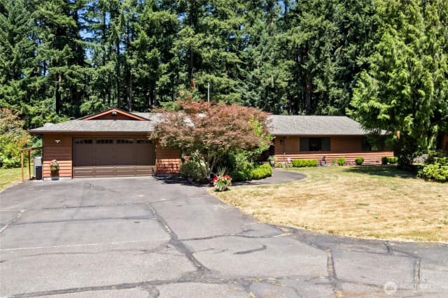 Property photo for 6915 244th Street Ct E, Graham
