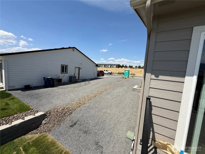 Property photo for 1576 6th Street Se, East Wenatchee photo 10