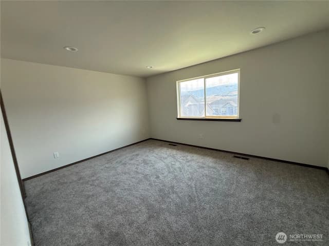 Property photo for 1576 6th Street Se, East Wenatchee photo 5