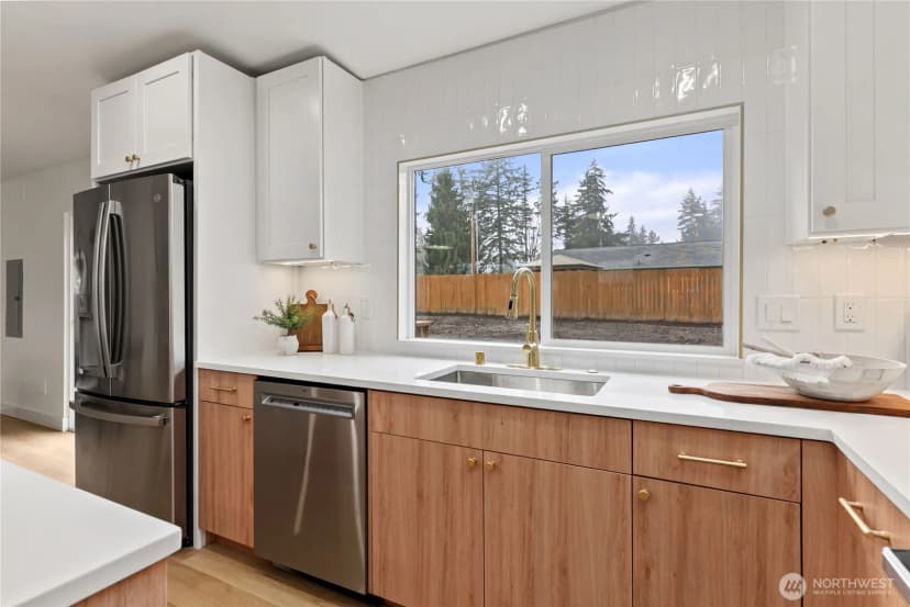 Property photo for 35851 12th Avenue Sw, Federal Way photo 22