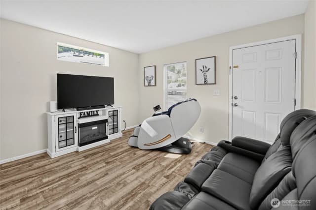 Property photo for 23708 Locust Way #43, Bothell photo 5