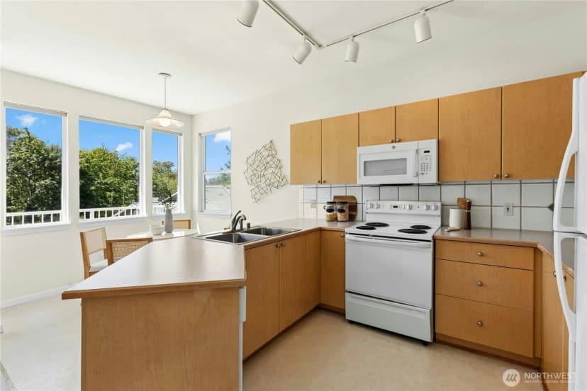 Property photo for 2680 139th Avenue Se #70, Bellevue photo 12
