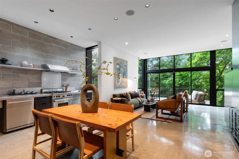 Property photo for 1701 33rd Avenue, Seattle photo 4