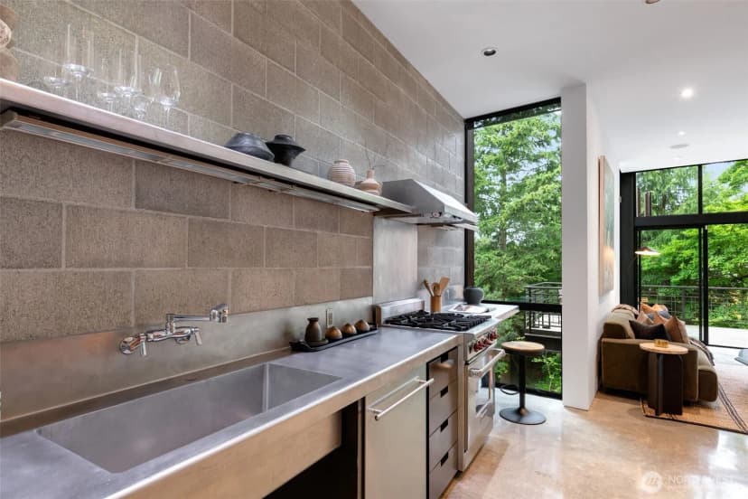 Property photo for 1701 33rd Avenue, Seattle photo 13