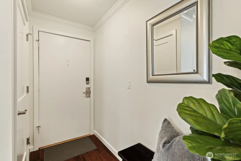 Property photo for 733 Lake Street S #301, Kirkland photo 10