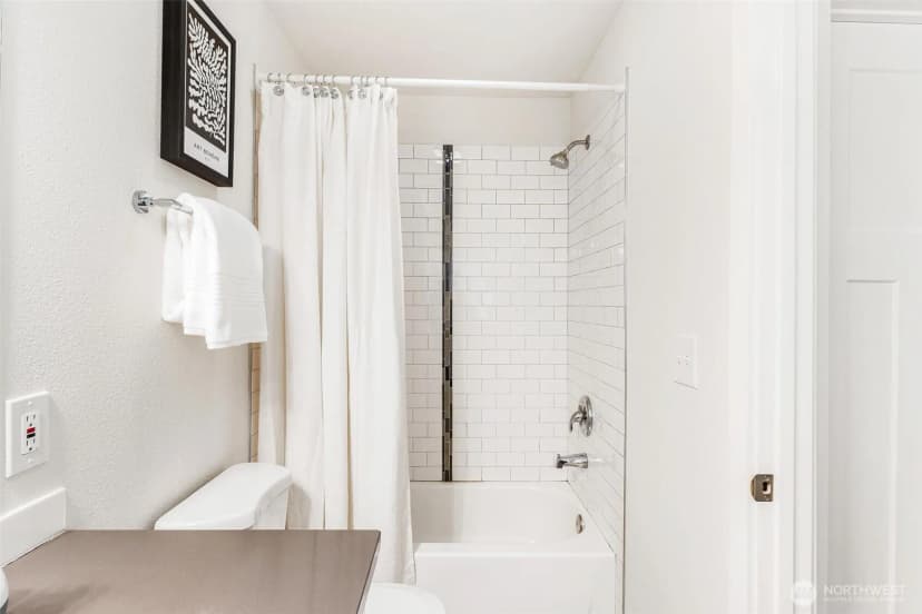 Property photo for 8632 45th Avenue S, Seattle photo 16