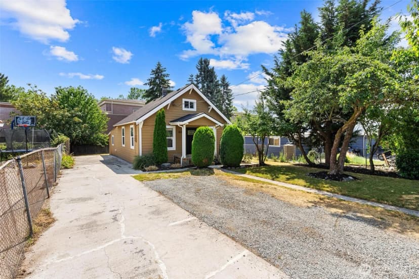 Property photo for 8632 45th Avenue S, Seattle photo 36