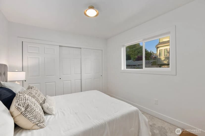 Property photo for 512 Nw 44th Street, Seattle photo 17
