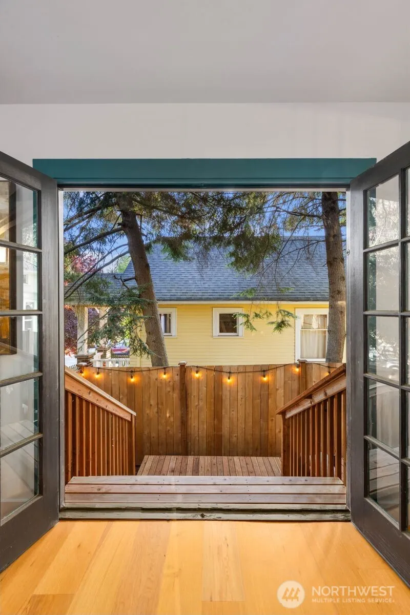 Property photo for 512 Nw 44th Street, Seattle photo 11