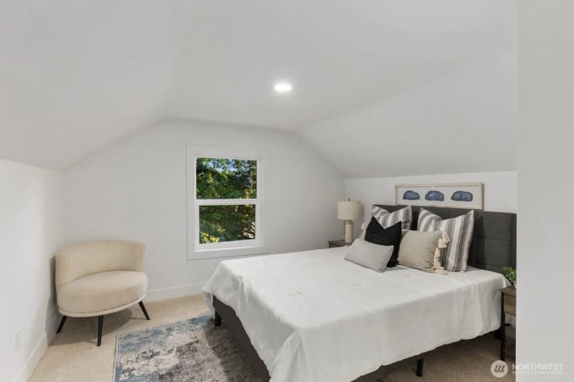 Property photo for 512 Nw 44th Street, Seattle photo 19