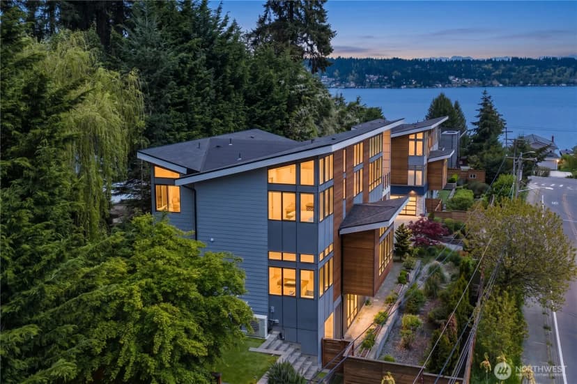 Property photo for 16908 Se 34th Street, Bellevue