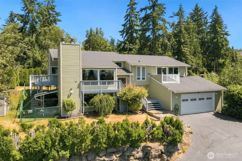 Property photo for 10129 63rd Place W, Mukilteo