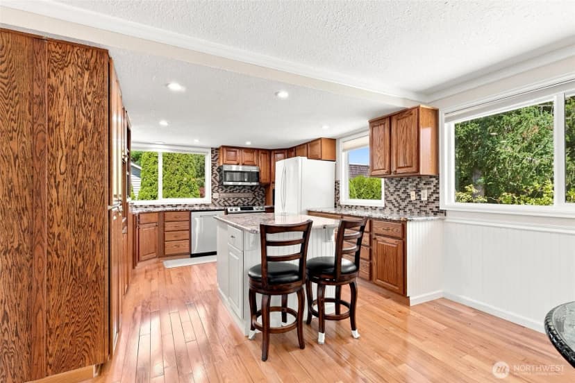 Property photo for 10129 63rd Place W, Mukilteo photo 6