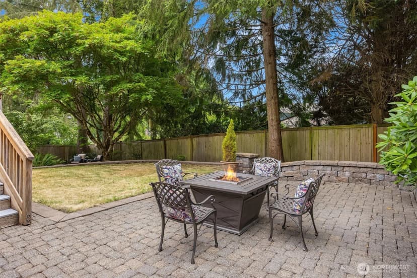 Property photo for 4836 158th Place Se, Bellevue photo 32