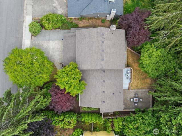 Property photo for 4836 158th Place Se, Bellevue photo 4