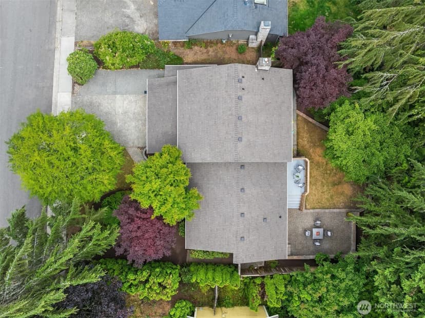 Property photo for 4836 158th Place Se, Bellevue photo 4