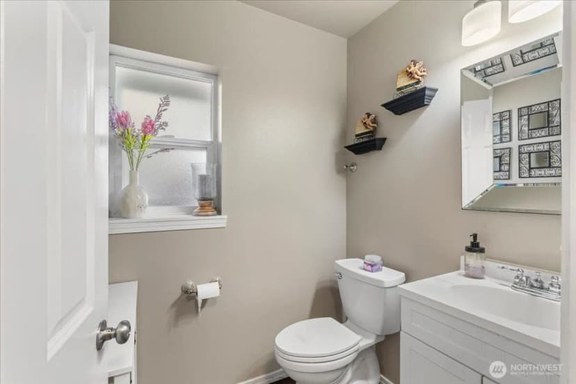 Property photo for 115 21st Street Se #c, Auburn photo 9