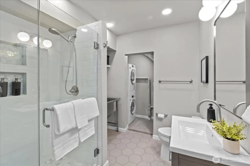 Property photo for 16813 Ne 33rd Street, Bellevue photo 31