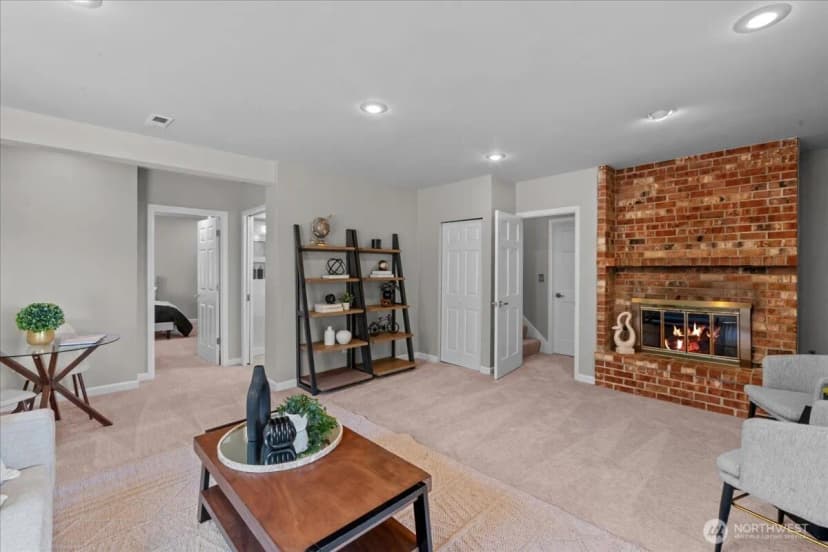 Property photo for 16813 Ne 33rd Street, Bellevue photo 24