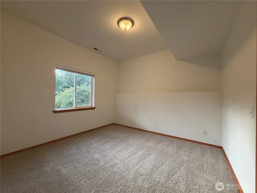 Property photo for 6731 37th Street Ne, Marysville photo 26