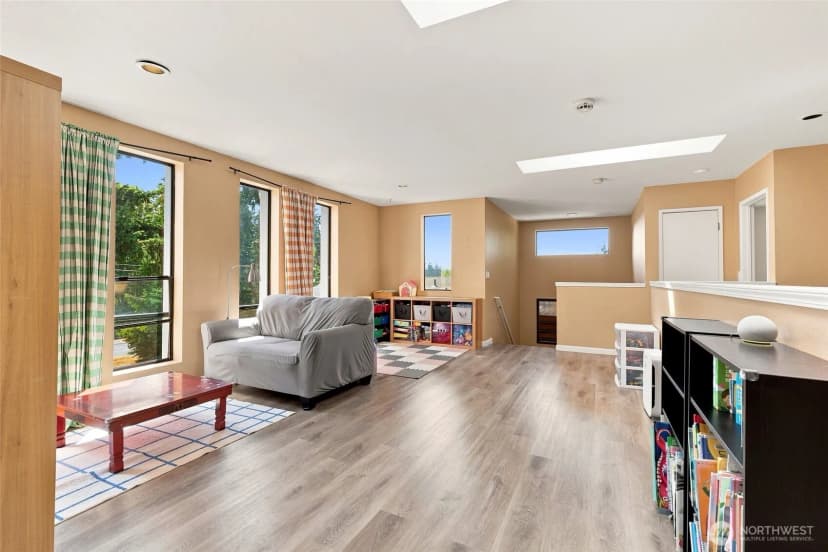 Property photo for 6409 Chennault Beach Drive, Mukilteo photo 10