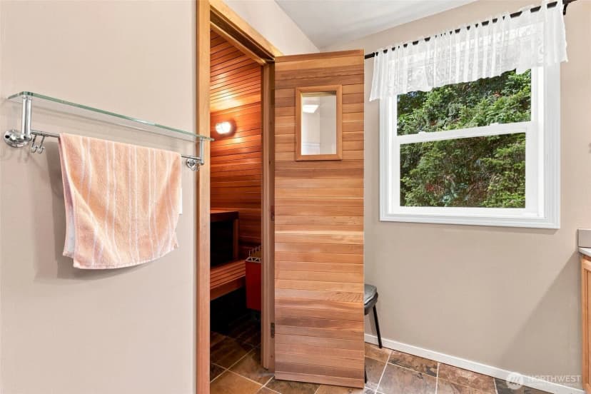 Property photo for 6409 Chennault Beach Drive, Mukilteo photo 15