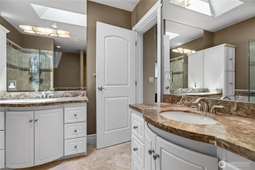 Property photo for 2551 Thorndyke Avenue W #402, Seattle photo 19