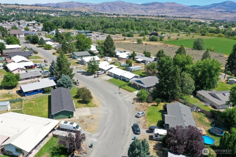Property photo for 733 Ridge Place, Omak photo 30