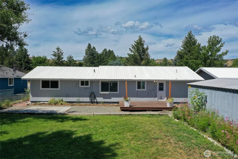 Property photo for 733 Ridge Place, Omak photo 29