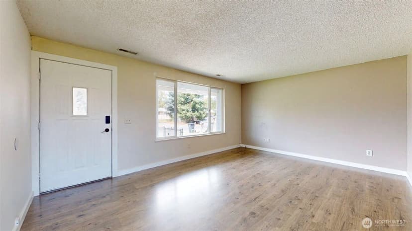 Property photo for 733 Ridge Place, Omak photo 2
