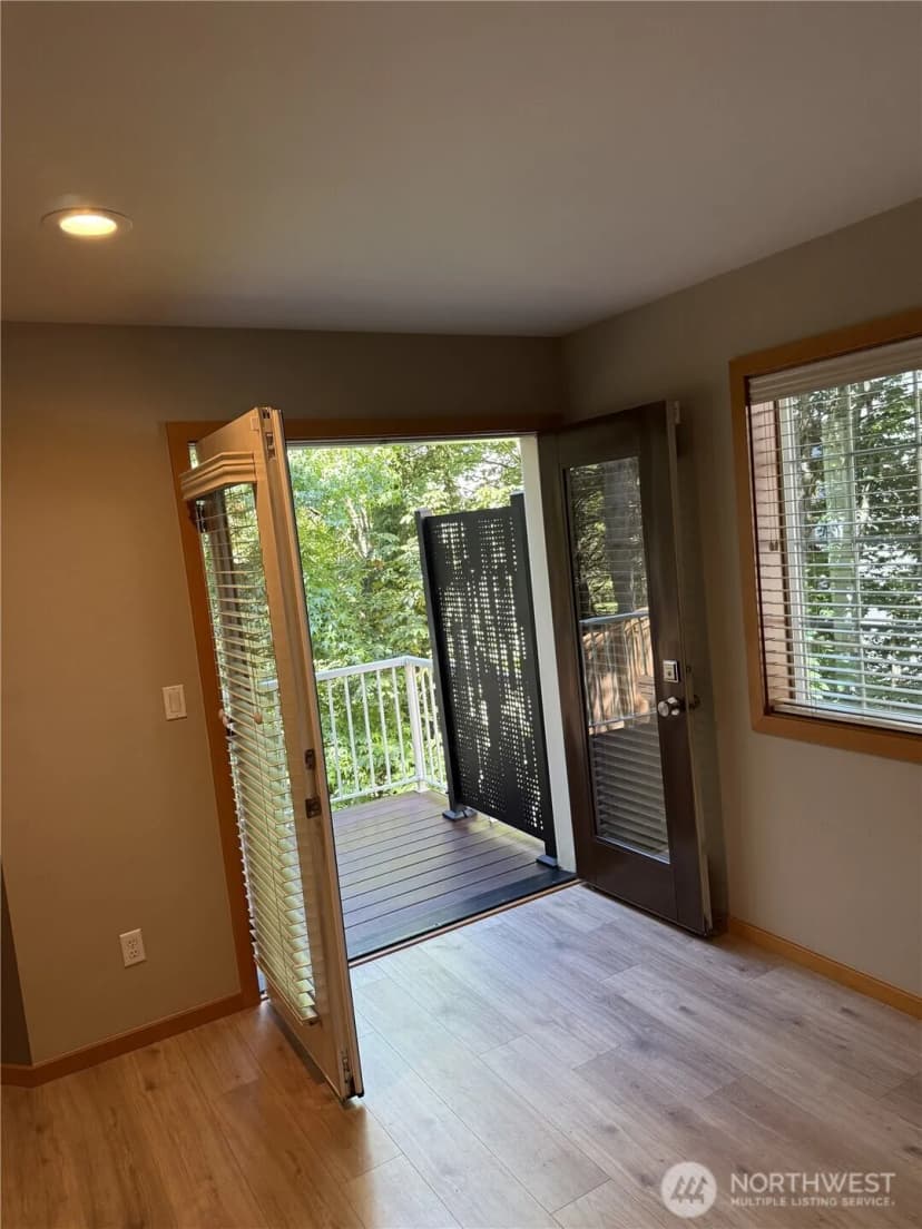 Property photo for 11526 Ne 116th Street, Kirkland photo 20