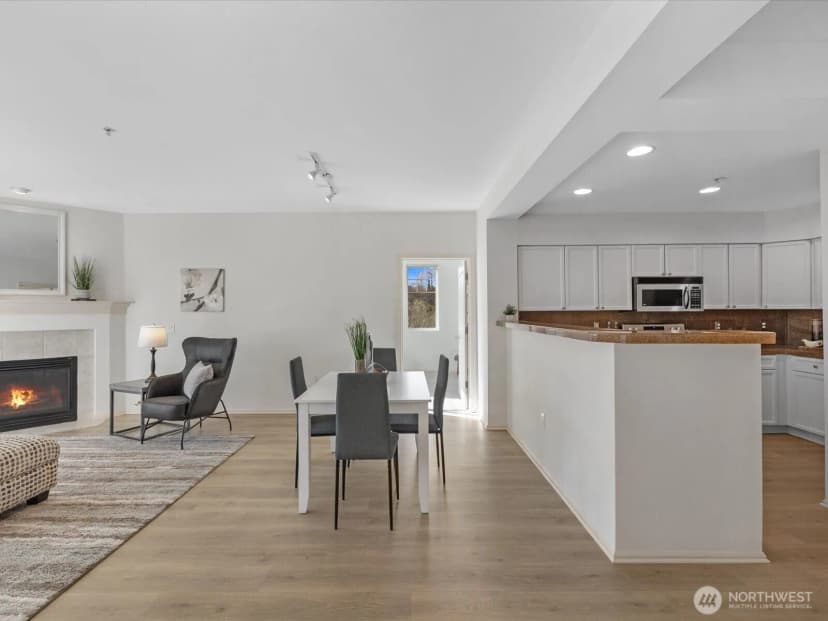 Property photo for 2244 132nd Avenue Se #b214, Bellevue photo 8