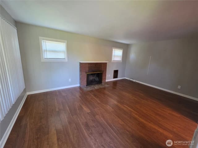 Property photo for 520 28th Avenue, Longview photo 2