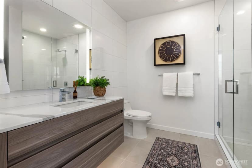 Property photo for 10232 Ne 10th Street #707, Bellevue photo 9
