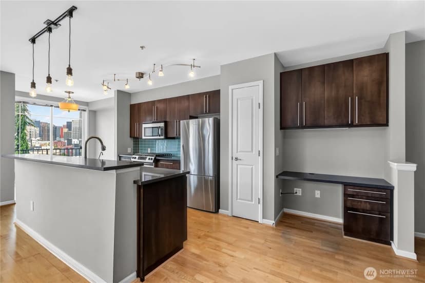 Property photo for 124 Bellevue Avenue E #601, Seattle photo 11