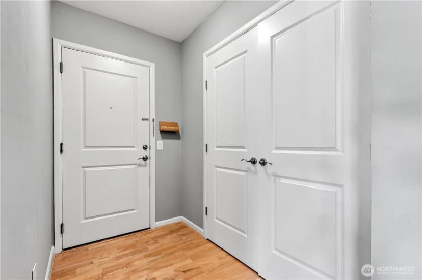 Property photo for 124 Bellevue Avenue E #601, Seattle photo 6