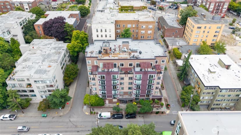 Property photo for 124 Bellevue Avenue E #601, Seattle photo 25