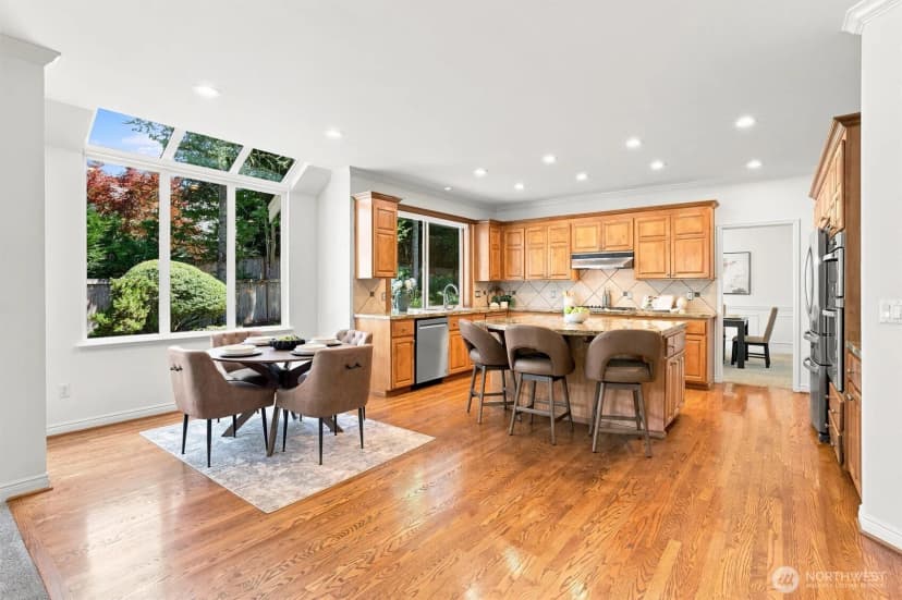 Property photo for 1006 270th Court Se, Sammamish photo 8