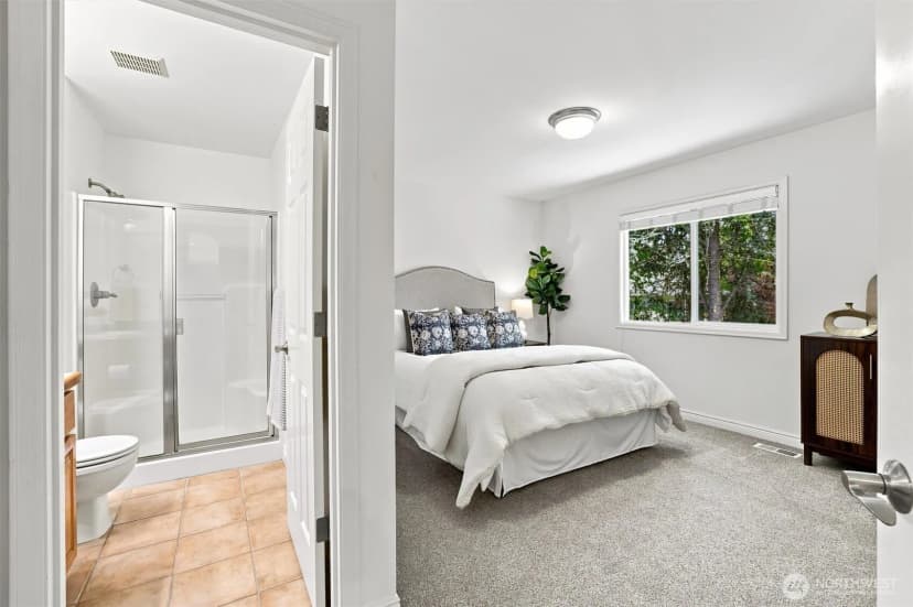 Property photo for 1006 270th Court Se, Sammamish photo 31